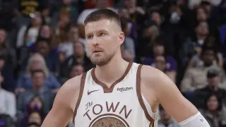 Warriors Move to Offload Porzingis as POTS Diagnosis Sparks Retirement Fears