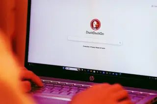 Google's AI-Powered Search Faces Backlash as DuckDuckGo Gains Traction