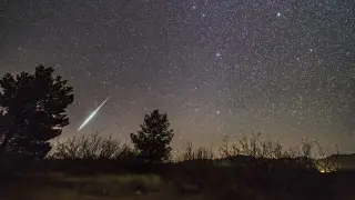 October 2026 Skywatching: Taurid Fireballs and Draconid Storms Light Up the Night