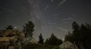 August Sky Fireworks: Perseids Peak, Eclipses, and the Milky Way