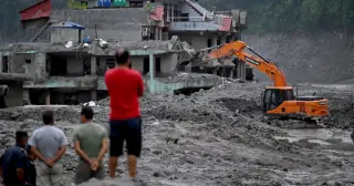 Nepal Floods Kill 903, Thousands Remain Missing as Rescue Efforts Continue