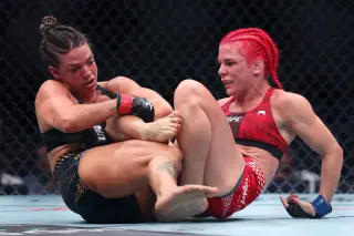 Dern Repeats Dominance, Retains Strawweight Belt at UFC 330