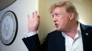 Trump dismisses AI safety fears, calling for a strong presidency as the AI debate intensifies