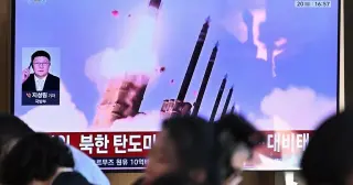 North Korea fires missiles to pressure the U.S. amid U.S.-South Korea drills