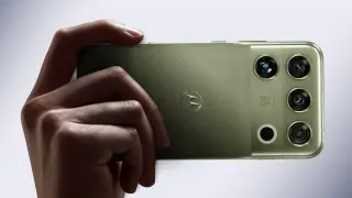 Motorola Signature 27 Debuts with Unconventional Design and New Snapdragon Chip