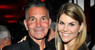 Lori Loughlin ends nearly 30-year marriage with Mossimo Giannulli