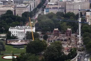 Roberts Lets White House Ballroom Work Continue Ahead of Court Ruling