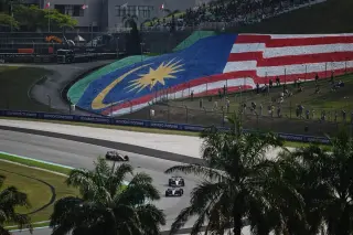 Tyre Degradation and Rain Threats Define Friday at Malaysian Bahrain GP