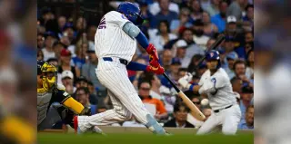 Crow-Armstrong Belts 39th HR, Eyes 40-40 Pace