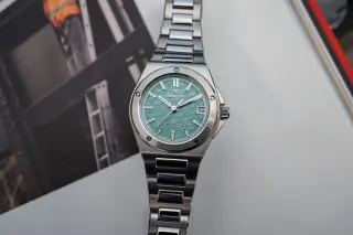 IWC Ingenieur 35 Pool Adds Aqua Flair to a 35mm Classic
