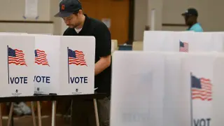 Detroit-area voters weigh in: live results for MI Senate 35th District and Detroit-area bonds
