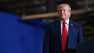Trump Abandons Atlantic Renaming Bid After Google CEO Cites Global Constraints