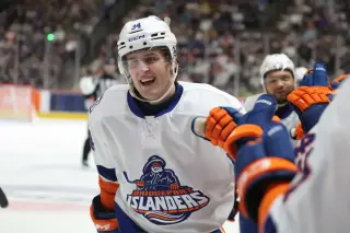 Hershey Bears Kick Off Calder Cup Playoffs as Islanders Relocate to Hamilton, Ending Bridgeport Era