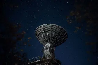 Milky Way Radio Enigma Sparks Talk of a New Class of Objects