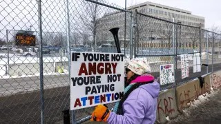 ICE Agents Intercept Habeas Releases at Minnesota Federal Building