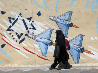 Iran’s IRGC escalates as Hormuz leverage and Lebanon deal run risk to the Iran-US MoU