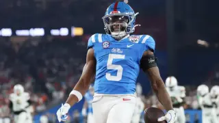 Week 1 Sparks Top-25 Showdowns With Predictions, Odds, and Bets