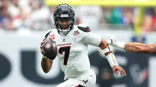 Stroud’s Spark Amid Turnovers in Bills-Texans Thriller