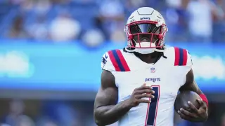 Patriots WR A.J. Brown leaves field with ankle injury in season opener