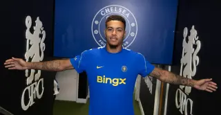 Chelsea land Morgan Rogers in club-record move from Villa