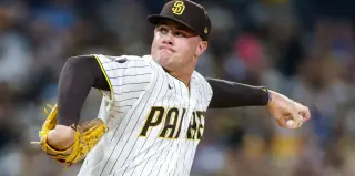 Cubs Target Three Relievers as Deadline Push Gains Steam