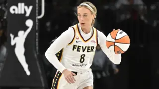 Fever GM Confirms Talks with Cunningham Amid Post-Playoff Free Agency Decisions