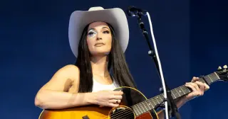 Musgraves Retorts to Noem’s Texas Diss With Sharp Dog Reference