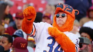 Pritzker Signals Possible Illinois Special Session Over Bears Stadium