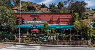 Laurel Canyon Store Seeks Landmark Status to Protect Its Counterculture Legacy