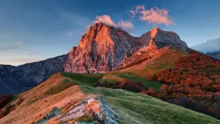 Italy’s Crust Unzips as Mantle Peels Away, Study Finds