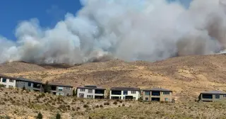 Hawk Fire Expands Near Reno, Evacuations in Place as Blaze Reaches 2,500 Acres