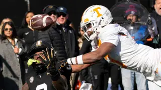 Raiders land Jermod McCoy with 101st pick in 2026 NFL Draft