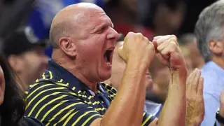 Ballmer banned as Clippers face penalties over Kawhi Leonard salary‑cap scheme