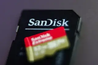 Sandisk surges on bullish AI-driven growth outlook