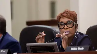 Alabama Lawmaker Attacks Clarence Thomas Over Redistricting Ruling