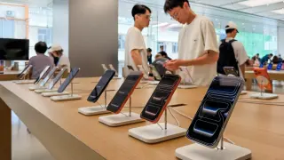Apple Eyes Higher iPhone Prices Ahead of iPhone 18 Debut
