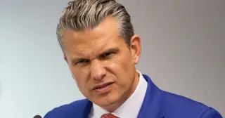 Kendall Slams Hegseth’s Pentagon as Dysfunctional, Citing a Climate of Fear