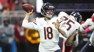 Bears, Chiefs, and Packers Lead Week 7 Predictions Amid NFL Parity