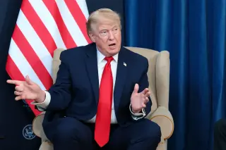 Trump Team Bets on Strait of Hormuz Reopening Within 30 Days, Analysts Warn of Slow Recovery