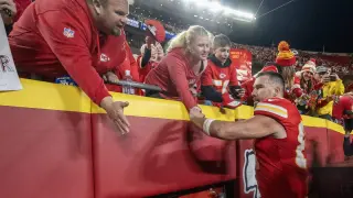 Chiefs unveil 70,000-seat indoor stadium engineered for maximum roar