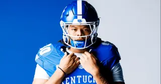 Blue-out for Alabama game: UK sticks to classic blue-on-blue
