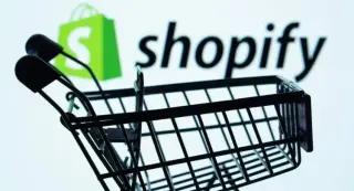 Shopify tumbles after Q1 loss despite strong GMV growth and revenue gains