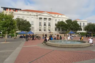 Man found dead near Sproul Hall on UC Berkeley campus; no affiliation or foul play suspected