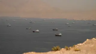 Hormuz Strait Sees First Post-Deal Shipping as Restrictions Ease