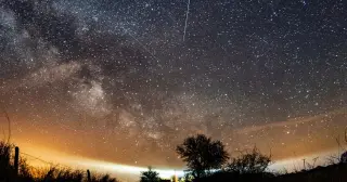 Lyrids Peak Tonight: Best Bets for Watching the Ancient Meteor Shower