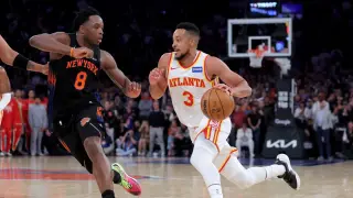 McCollum fuels Hawks’ Game 2 comeback to sting Knicks in MSG