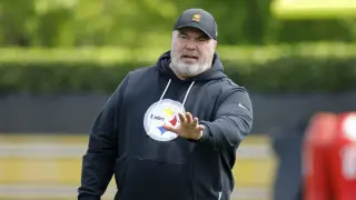 McCarthy Bans Live Tackling as Steelers Camp Goes Safer