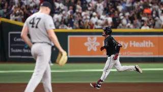 Rays clinch AL East as Yankees shift to playoff prep