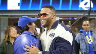 Aaron Donald Works Out in Pads, Fueling Comeback Speculation