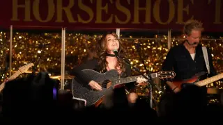 Shania Twain Turns a Tiny Toronto Club Into a Dream Venue